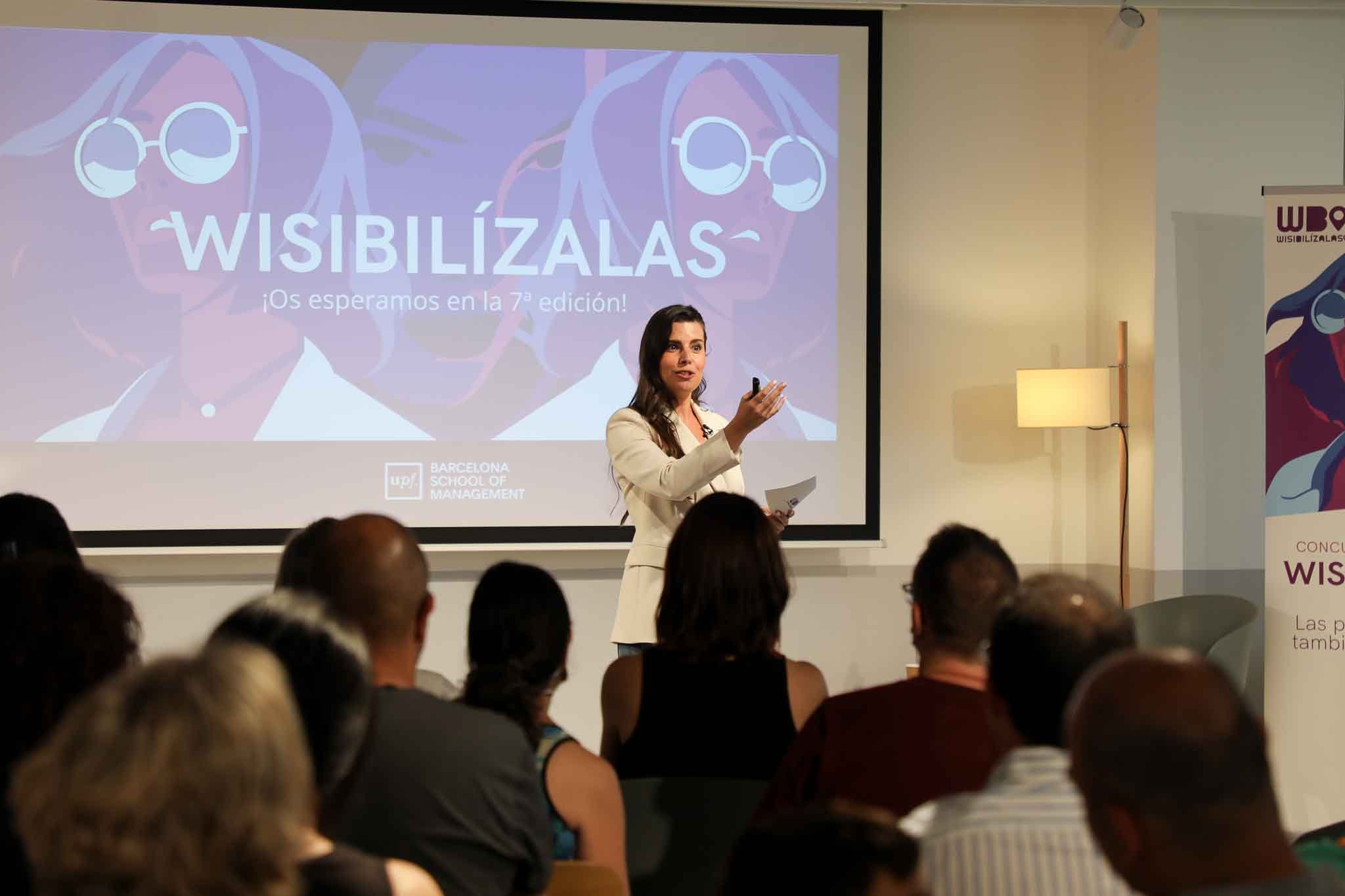 Ana Freire, fundadora de Wisibilízalas, durante la ceremonia de entrega de premios de la 6ª edición